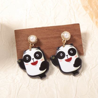 Hurmaava Helmi Korvarengas jokaiseen tilaisuuteen