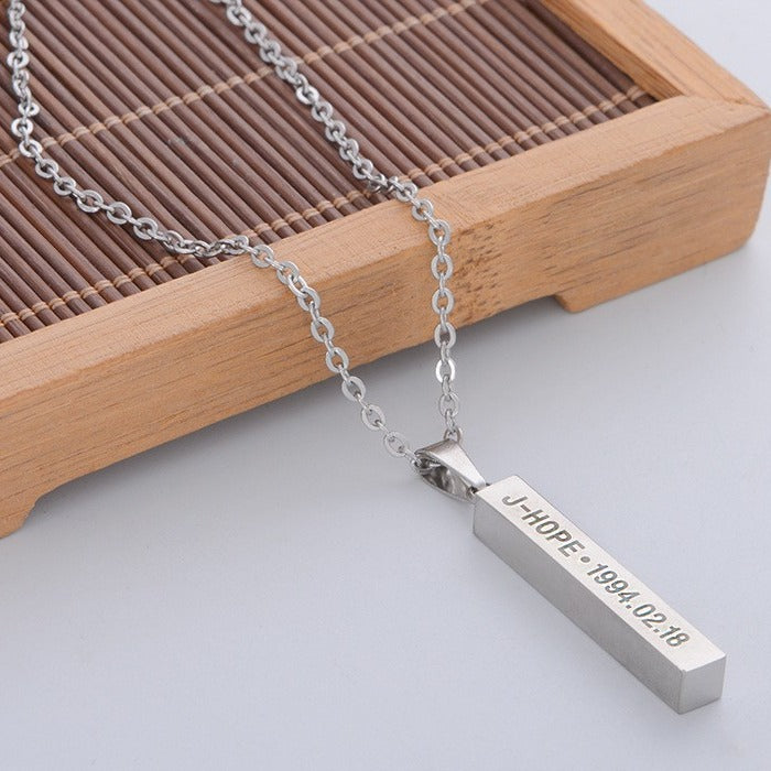 Käsintehty vintage Kaulakoru