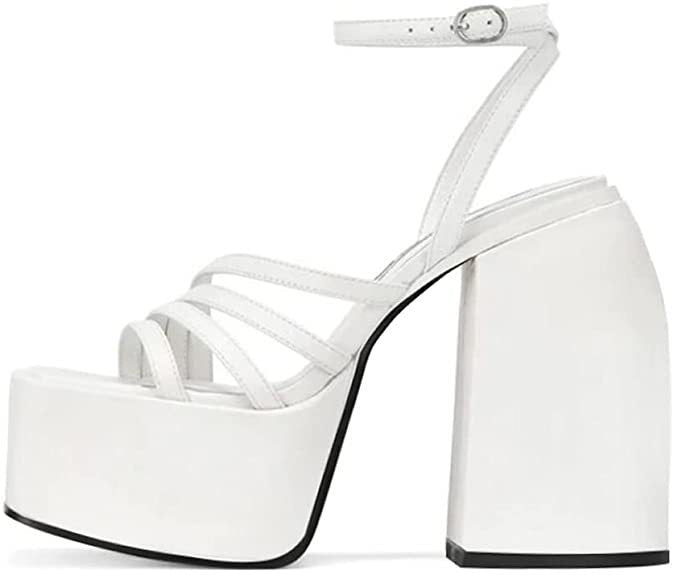 Tyylikkäät Ortopediset Sandaalit Ainutlaatuisella Muotoilulla