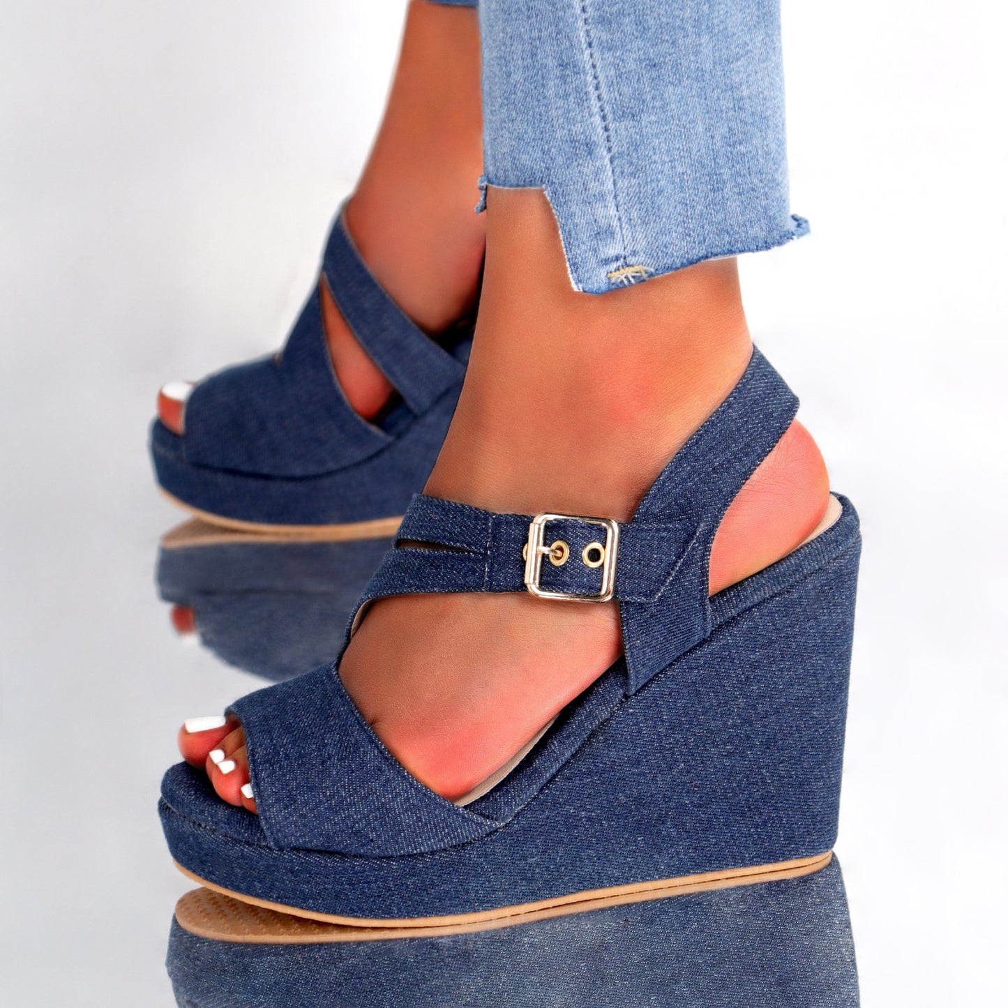 Sulavalinaiset Ortopediset Sandaalit Moderniin Tyyliin