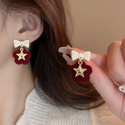 Kaunis Korvarengas ainutlaatuisella tyylillä