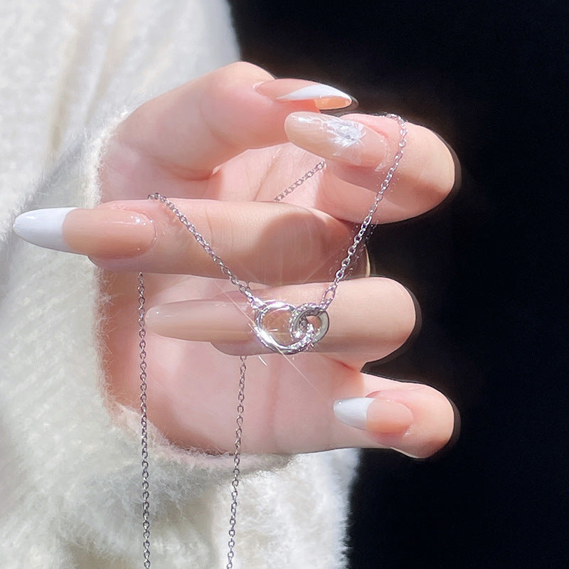 Hurmaava Kaulakoru jokaiseen tilaisuuteen