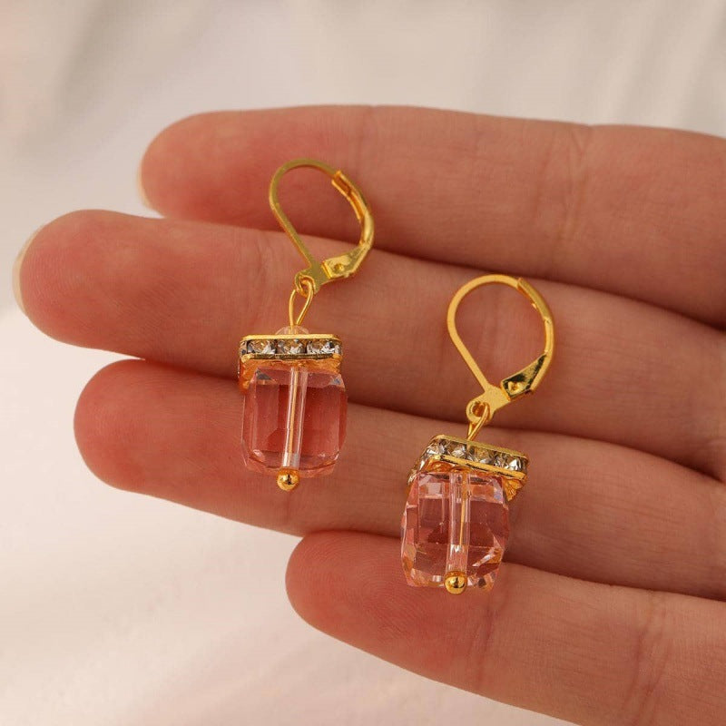 Hurmaava Helmi Korvarengas jokaiseen tilaisuuteen