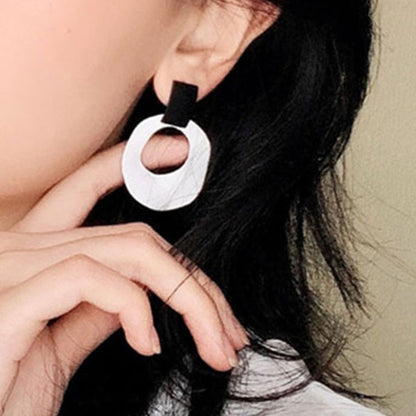 Käsintehty vintage Korvarengas