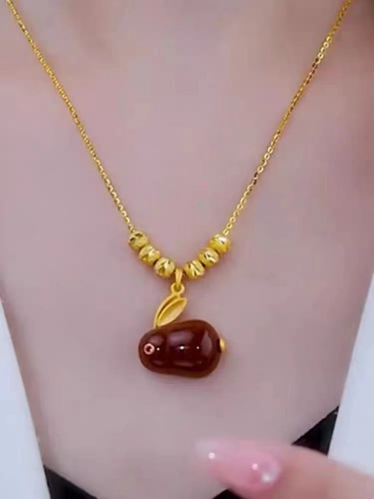 Klassinen Kaulakoru ajattomalla viehätyksellä