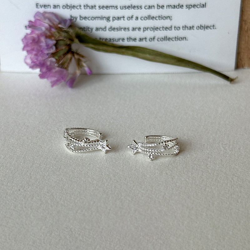 Kaunis Korvarengas ainutlaatuisella tyylillä