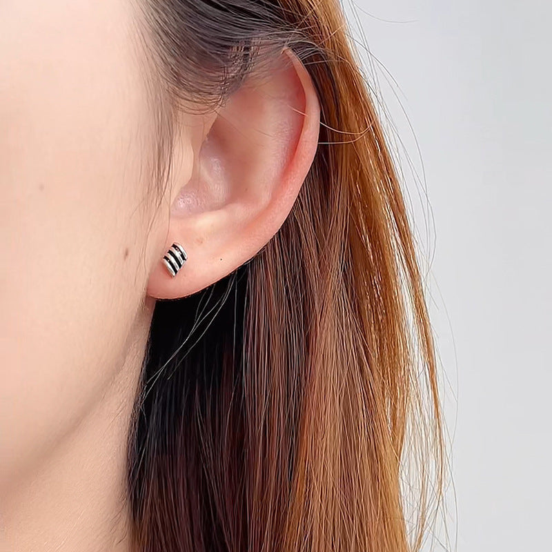 Klassinen Korvarengas ajattomalla viehätyksellä