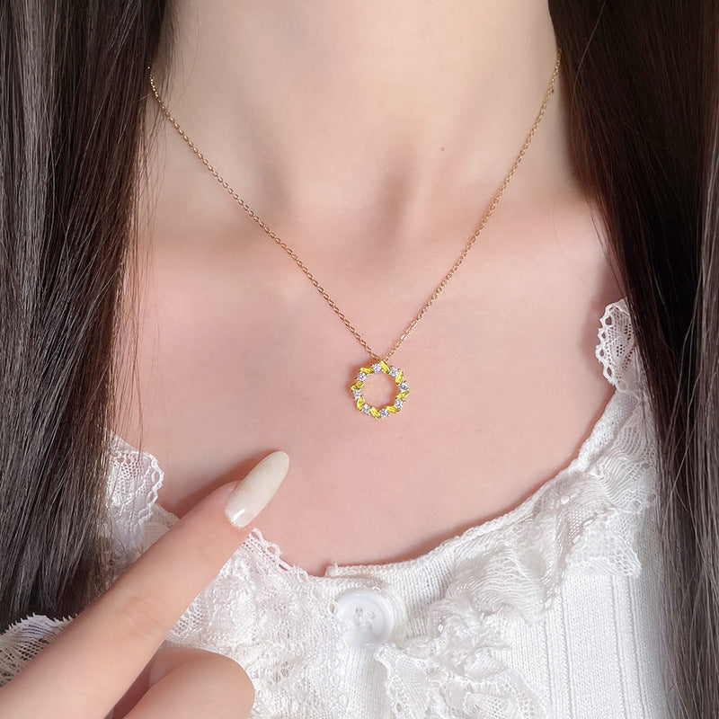 Käsintehty vintage Kaulakoru