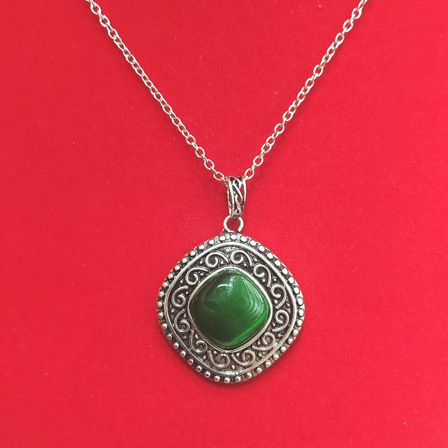 Romanttinen Kaulakoru erityisiin hetkiin