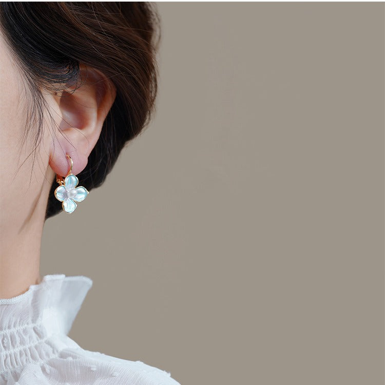 Herkkä käsityö Korvarengas