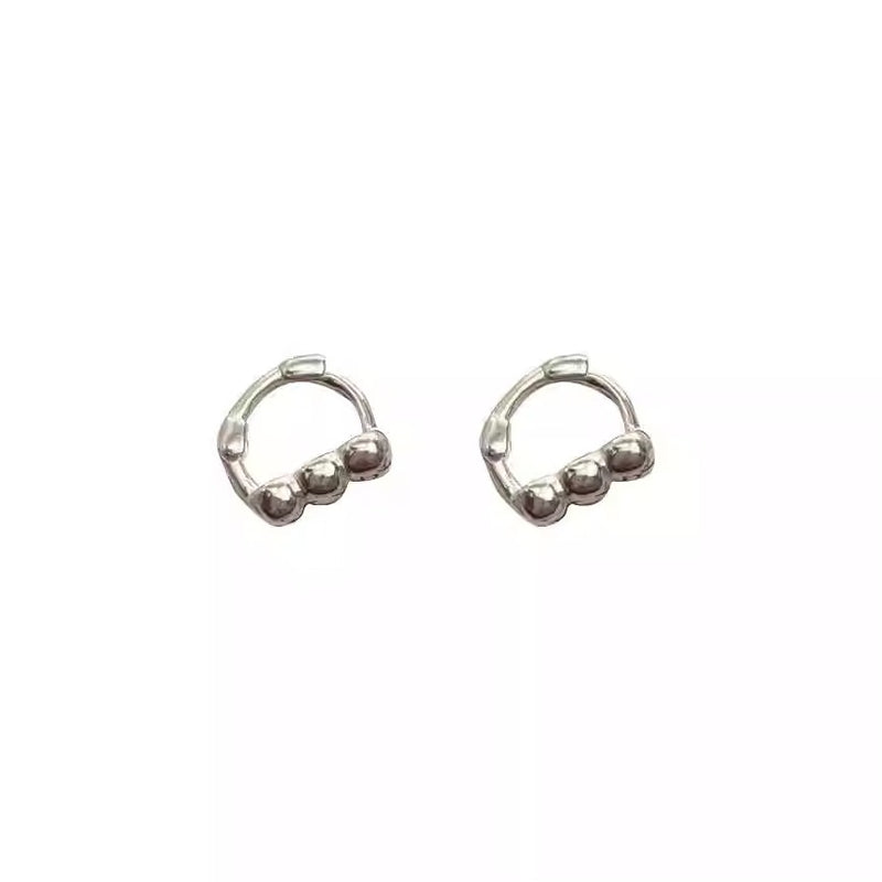 Käsintehty vintage Korvarengas