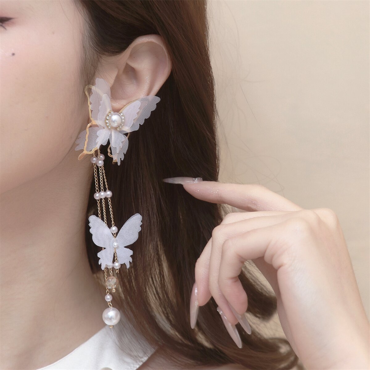 Elegantti Helmi Korvarengas jokaiseen tilaisuuteen