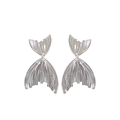 Klassinen Korvarengas ajattomalla viehätyksellä