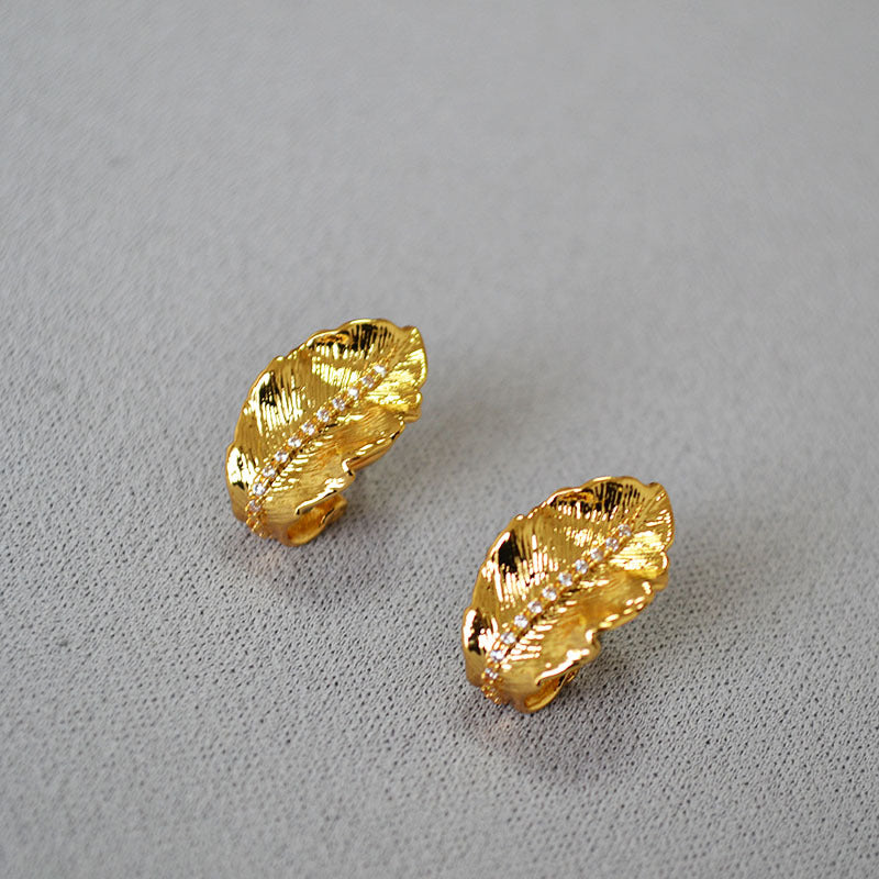 Klassinen Kulta Korvarengas ajattomalla viehätyksellä