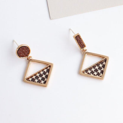 Elegantti Korvarengas jokaiseen tilaisuuteen