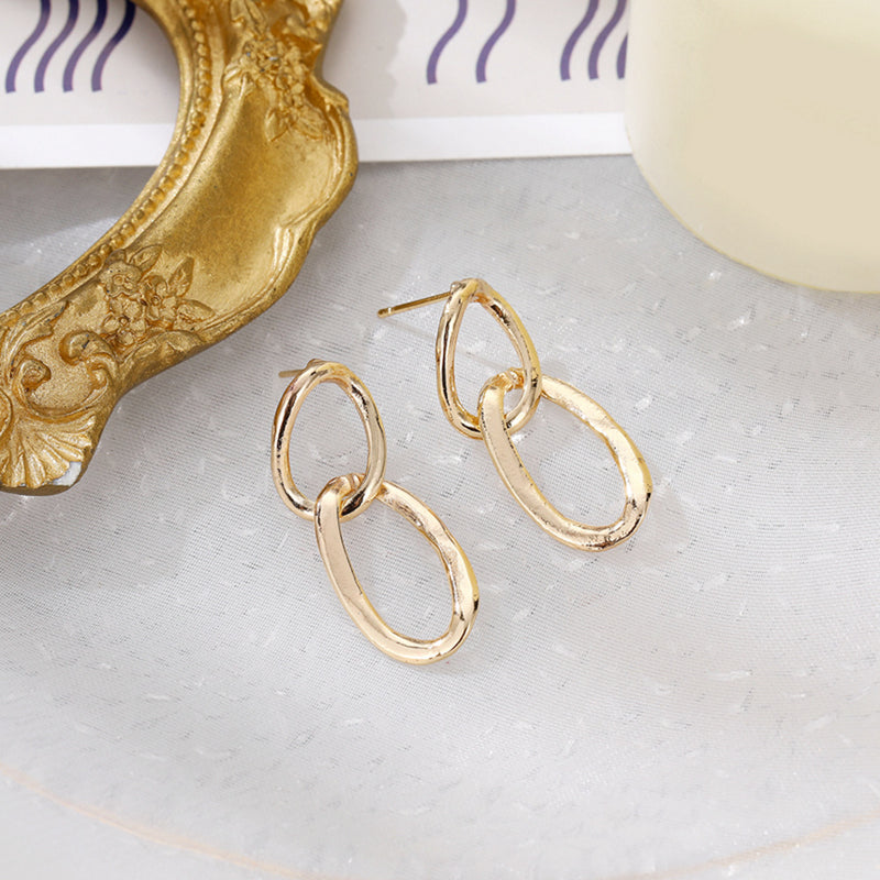 Hurmaava Kulta Korvarengas jokaiseen tilaisuuteen