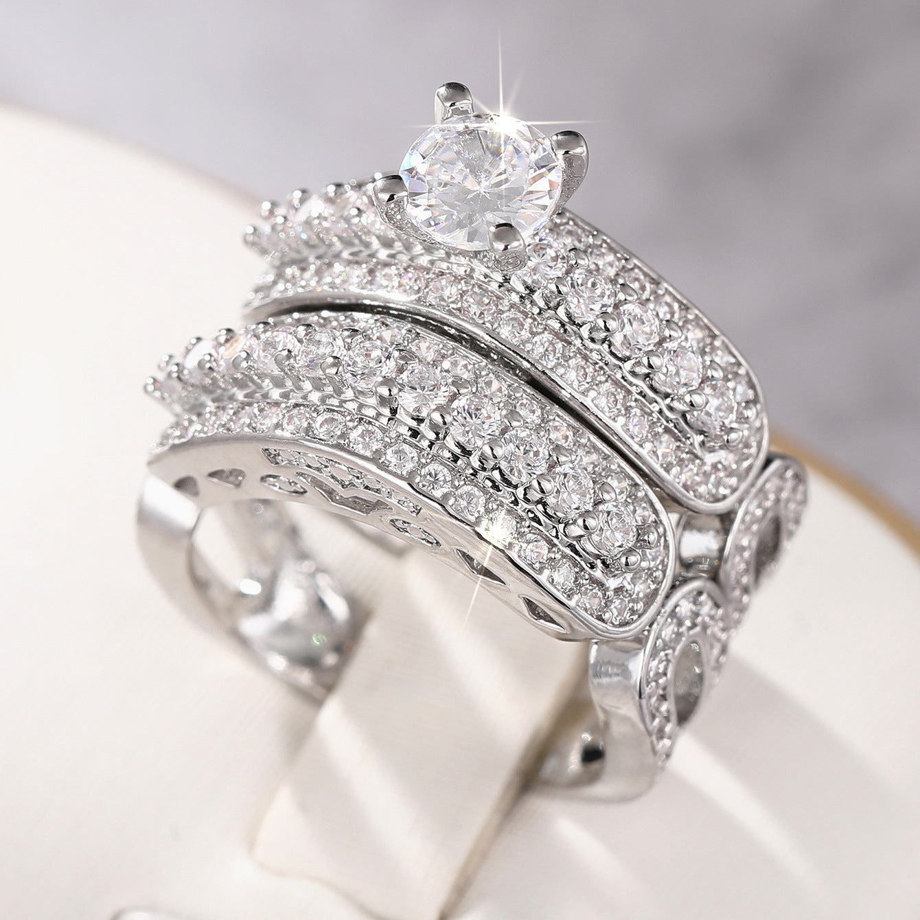 Klassinen Koru ajattomalla viehätyksellä