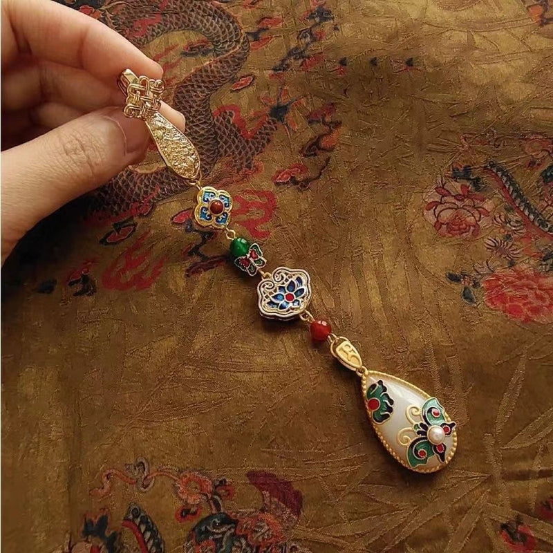 Hurmaava Riipus jokaiseen tilaisuuteen