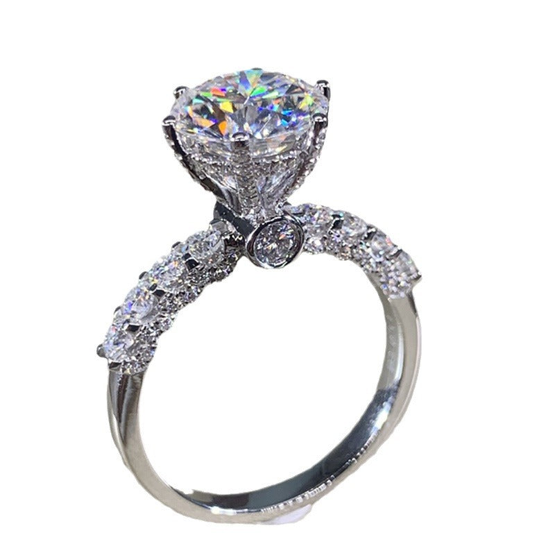 Kaunis Sormus ainutlaatuisella tyylillä