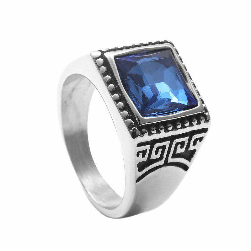 Hurmaava Sormus jokaiseen tilaisuuteen