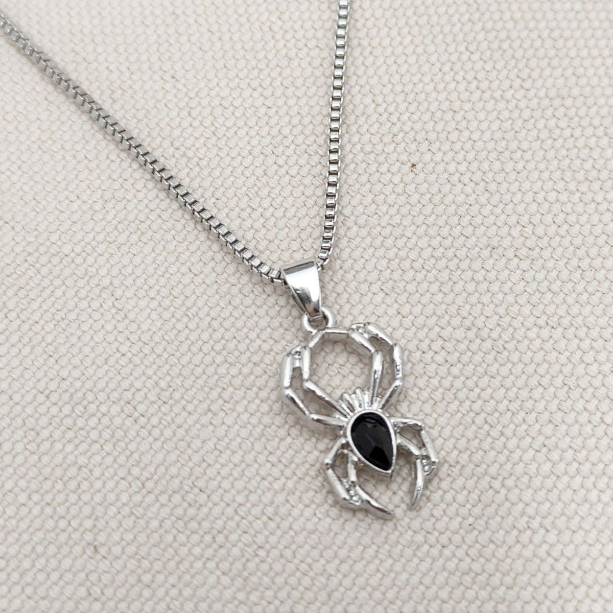 Kaunis Koru ainutlaatuisella tyylillä