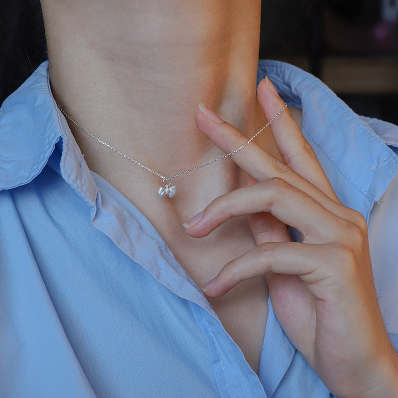 Klassinen Kaulakoru ajattomalla viehätyksellä