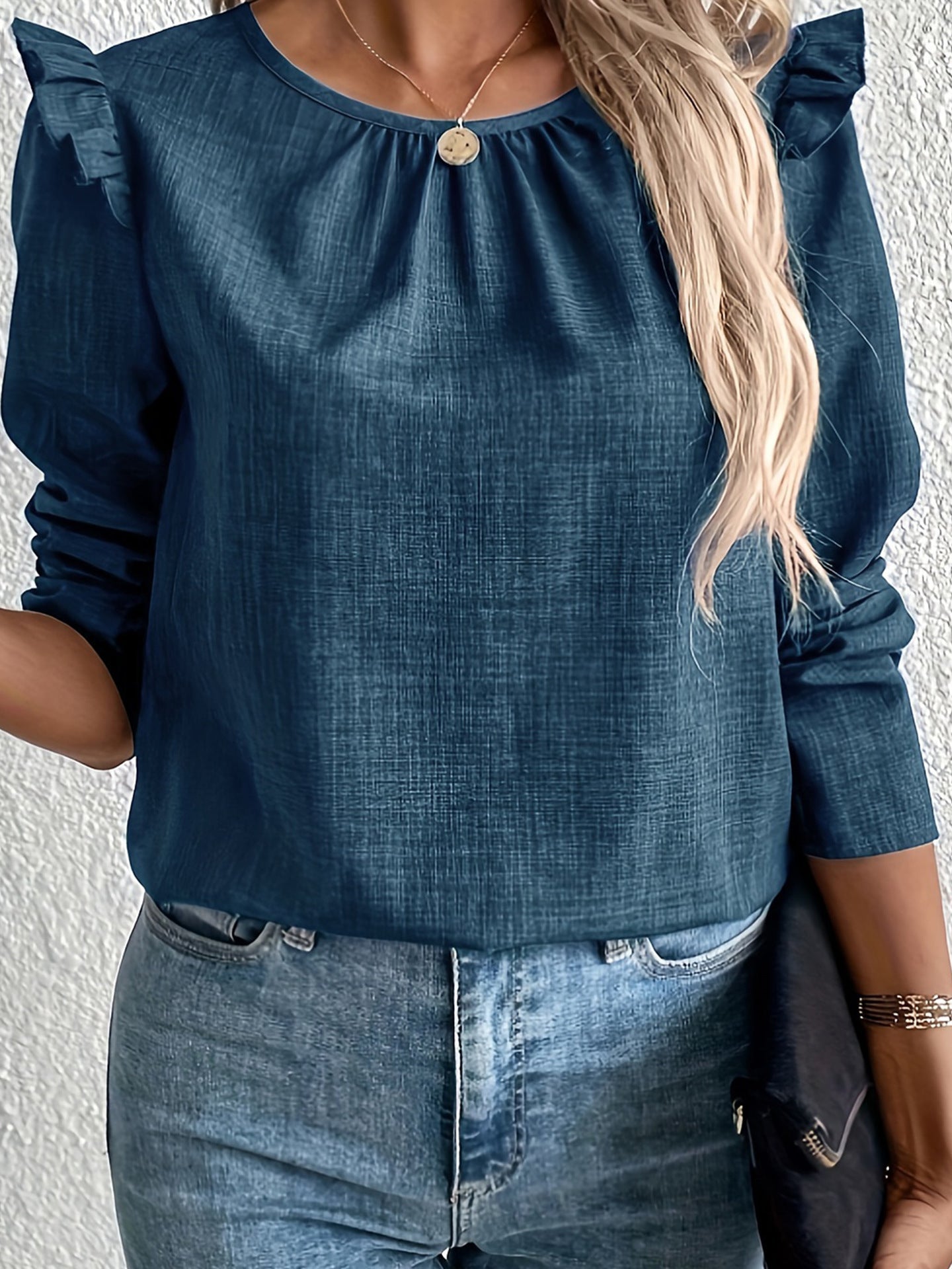 Elegantly Styled Blouse for Everyday Wear