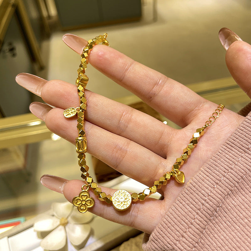 Upea Koru päivittäiseen käyttöön