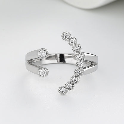 Kaunis Sormus ainutlaatuisella tyylillä