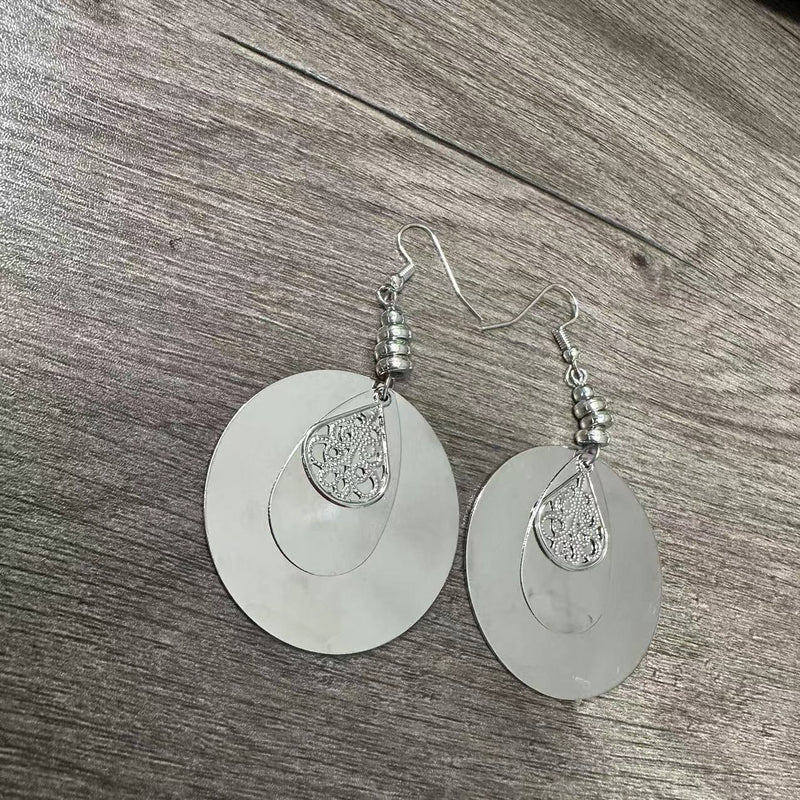 Hurmaava Sormus jokaiseen tilaisuuteen