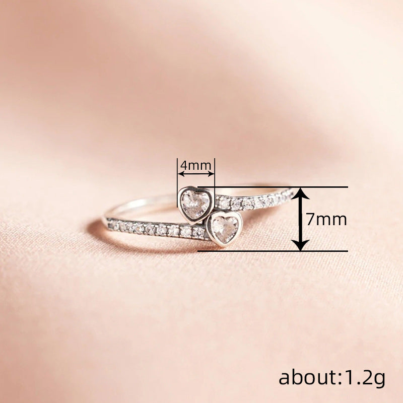 Klassinen Sormus ajattomalla viehätyksellä