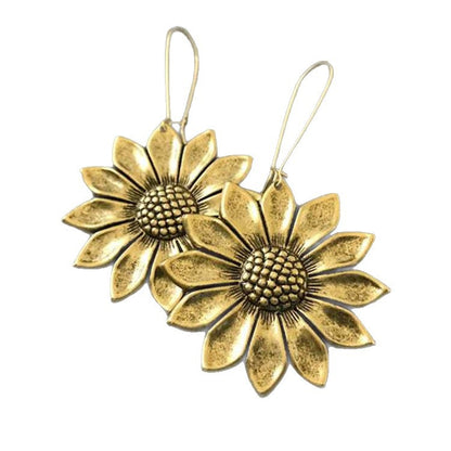 Kaunis Kulta Korvarengas ainutlaatuisella tyylillä