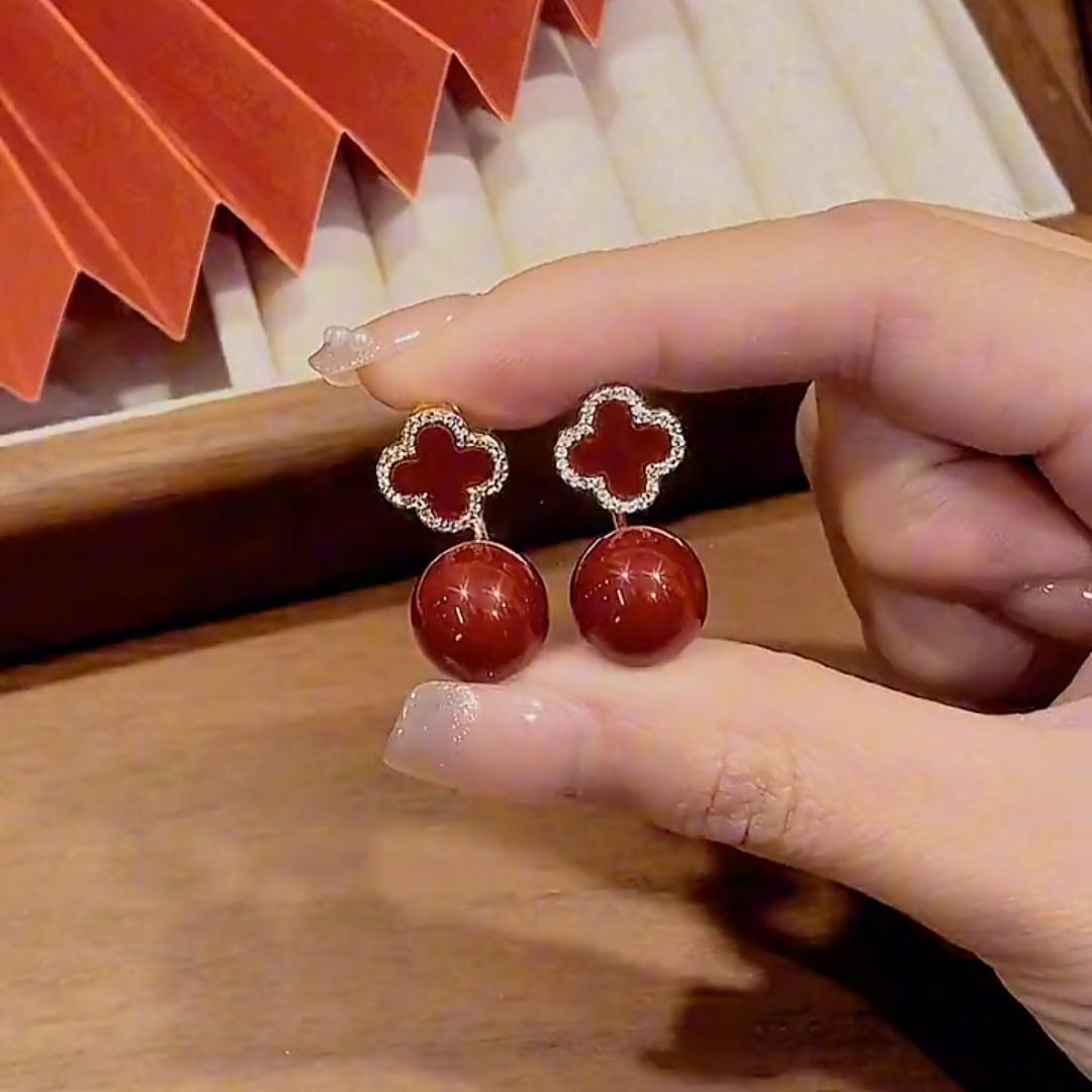 Käsintehty vintage Helmi Korvarengas