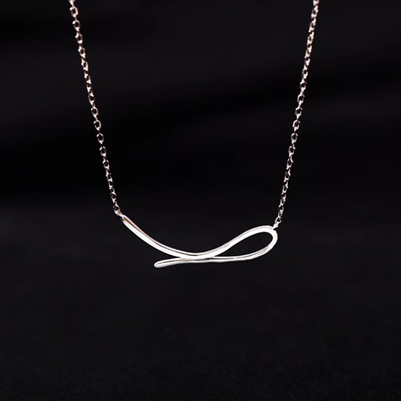 Klassinen Kaulakoru ajattomalla viehätyksellä