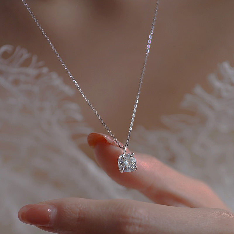 Kaunis Koru ainutlaatuisella tyylillä