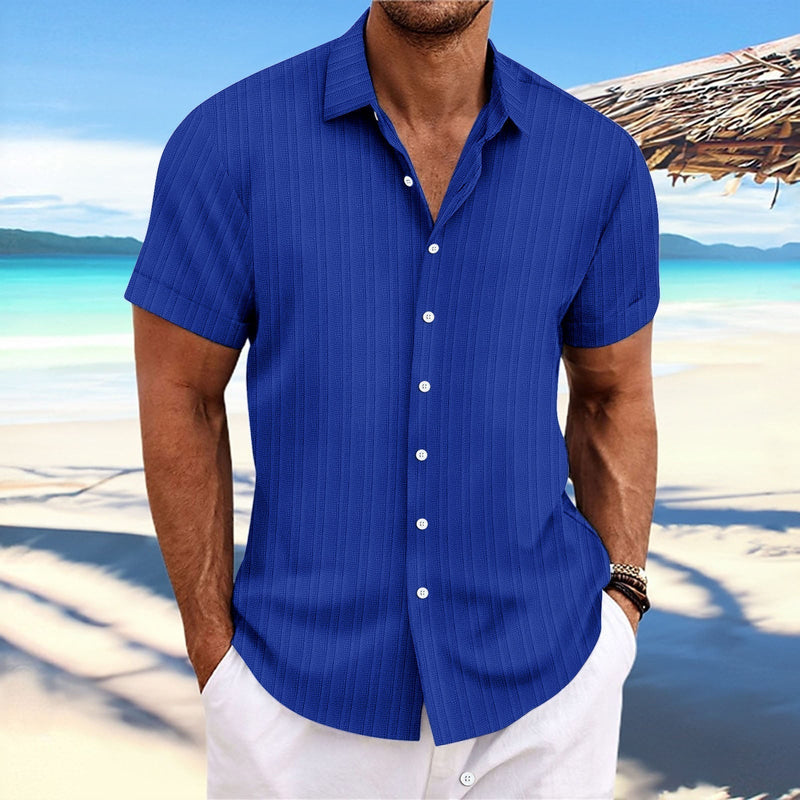Well Tailored Shirt with a Graceful Silhouette
