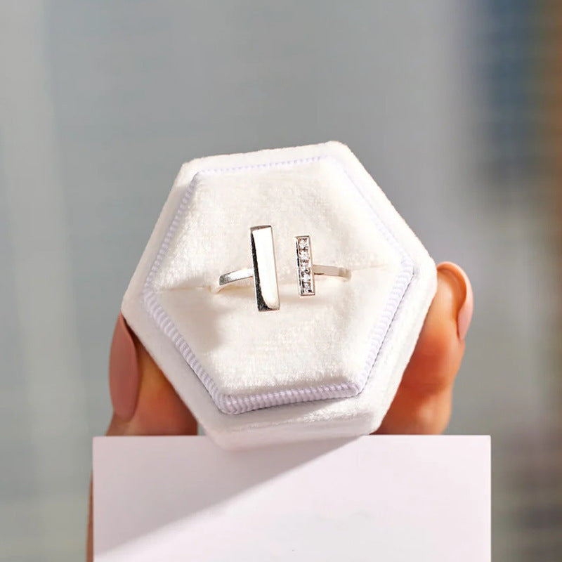 Hurmaava Sormus jokaiseen tilaisuuteen