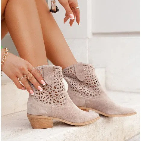 Klassiset Ortopediset Saappaat Ajattomalla Tyylillä