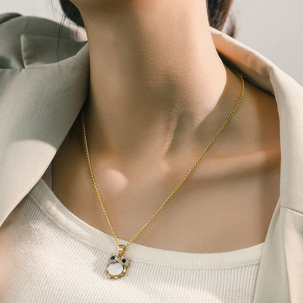 Käsintehty vintage Kaulakoru