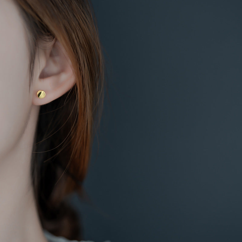 Kaunis Korvarengas ainutlaatuisella tyylillä