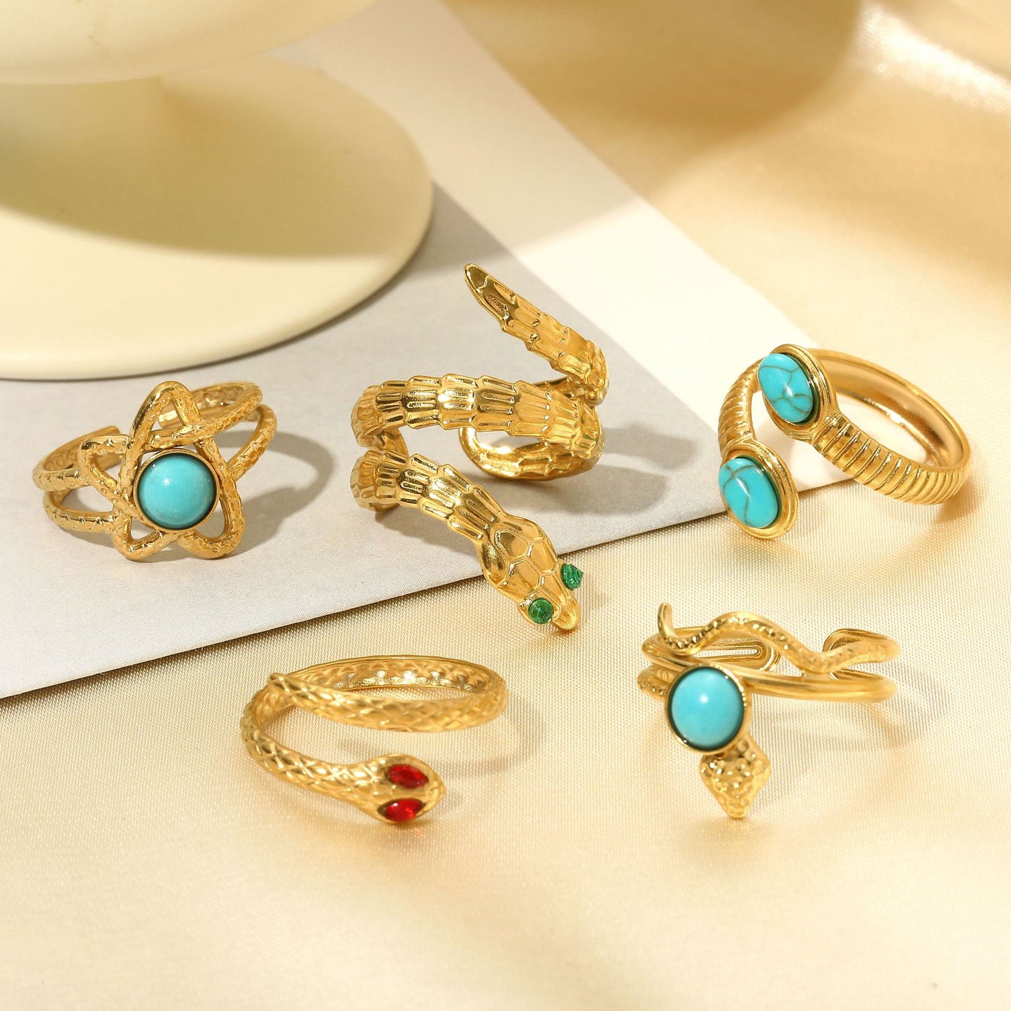 Elegantti Kulta Sormus jokaiseen tilaisuuteen