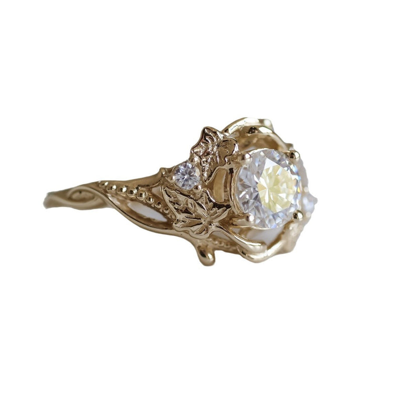 Hurmaava Kulta Sormus jokaiseen tilaisuuteen