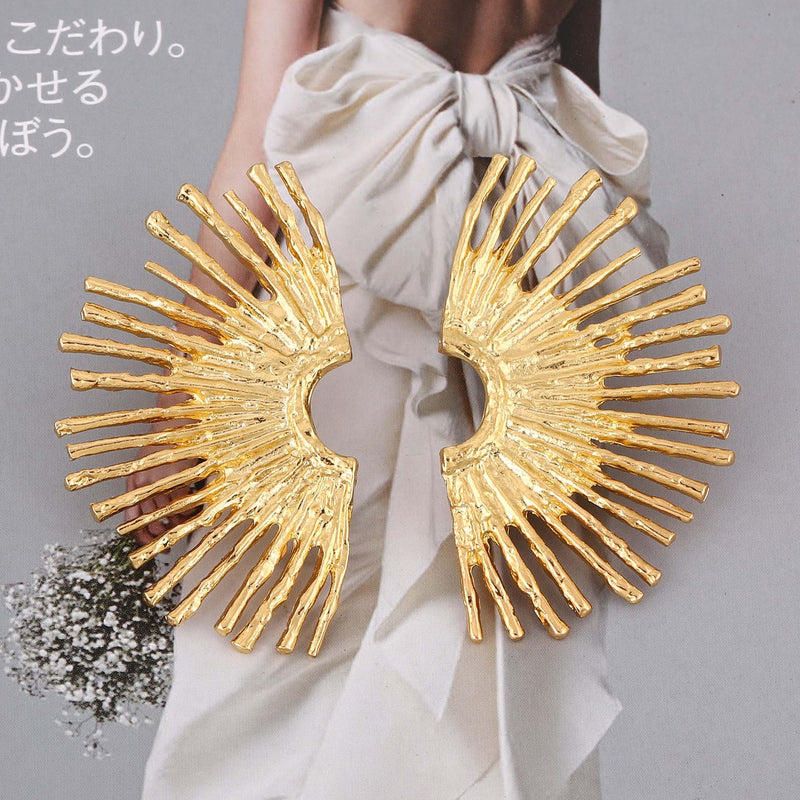 Elegantti Korvarengas jokaiseen tilaisuuteen