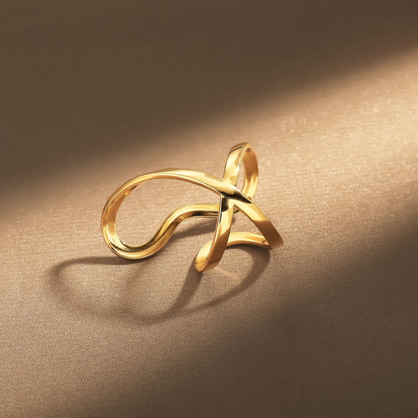 Upea Kulta Rannekoru päivittäiseen käyttöön