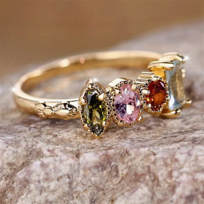 Romanttinen Sormus erityisiin hetkiin