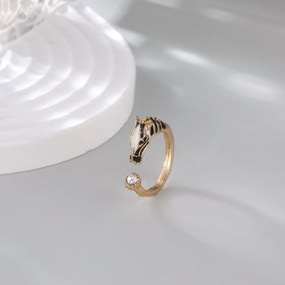 Upea Kulta Rannekoru päivittäiseen käyttöön