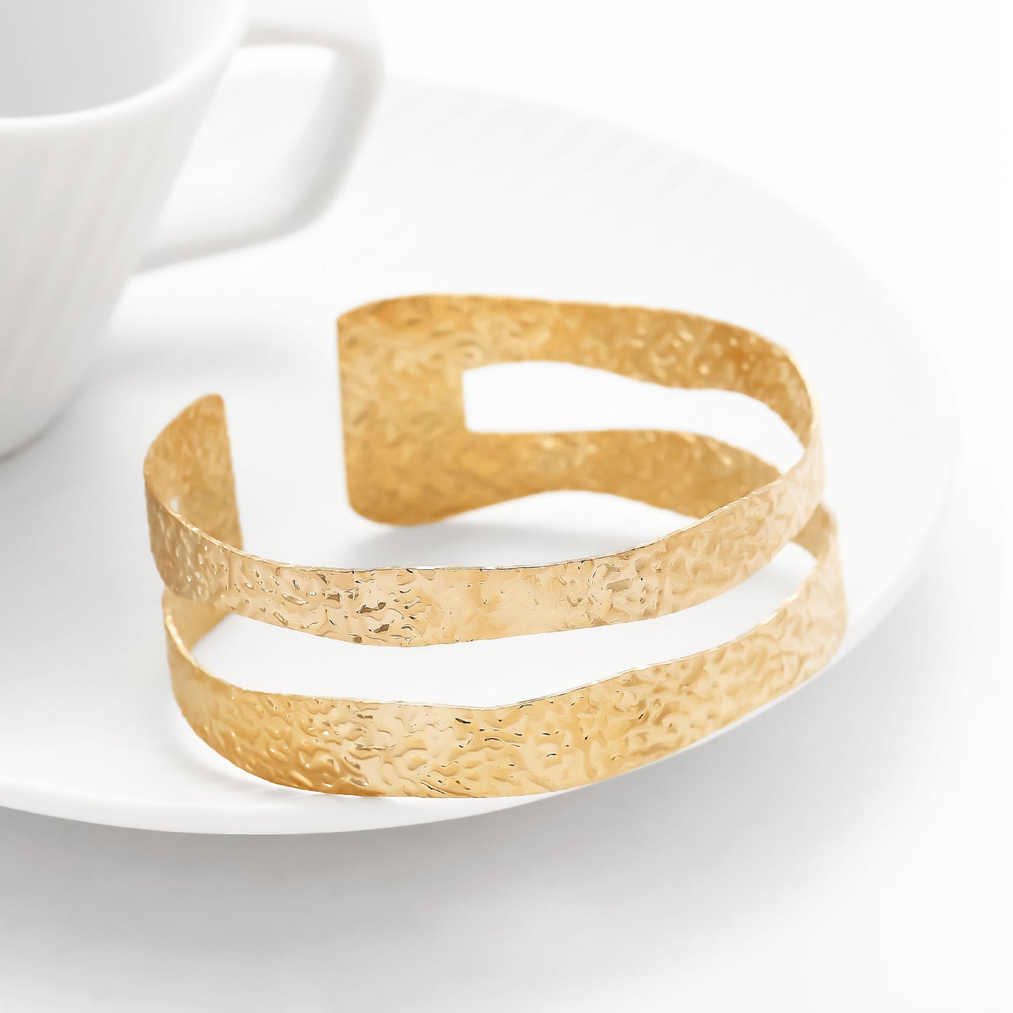 Kaunis Rannekoru ainutlaatuisella tyylillä