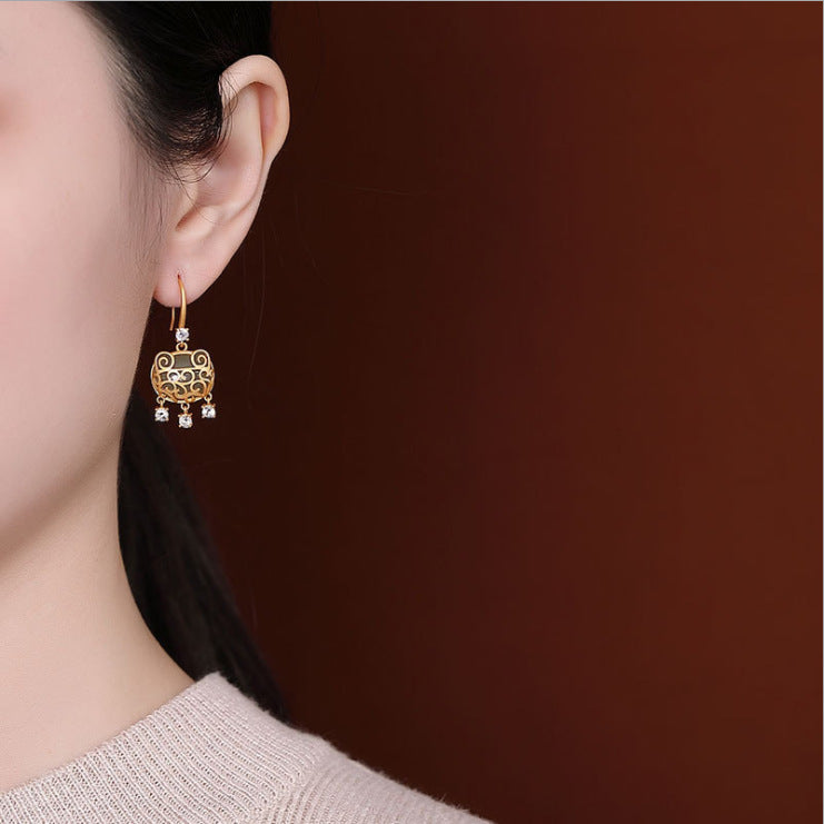 Hurmaava Kulta Korvarengas jokaiseen tilaisuuteen