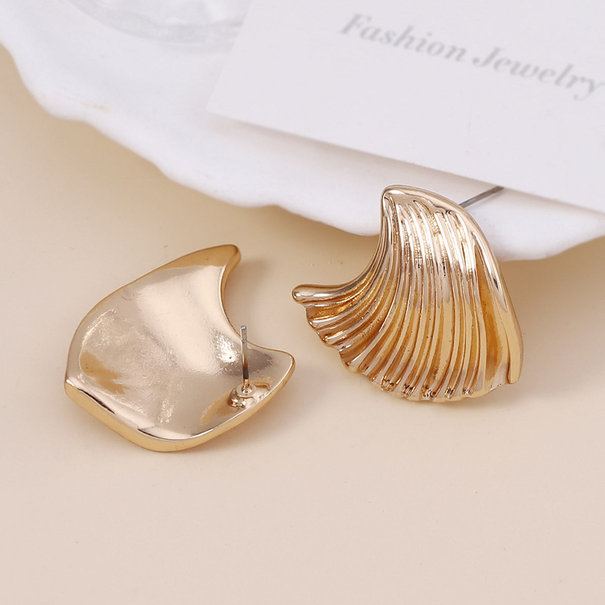 Käsintehty vintage Korvarengas