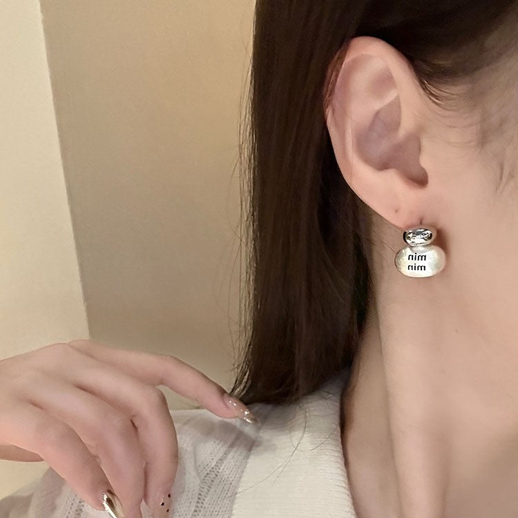 Elegantti Kulta Korvarengas jokaiseen tilaisuuteen